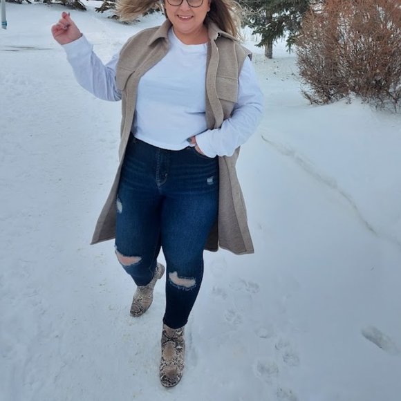 Urban Daizy- Long Vest - Picture 1 of 7